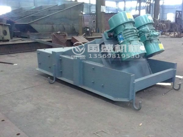 綠豆電機(jī)振動(dòng)給料機(jī) 綠豆電機(jī)振動(dòng)給料機(jī)